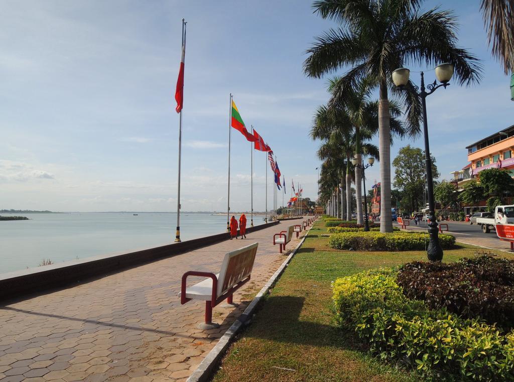 Longlin House I Hotel Phnom Penh Esterno foto